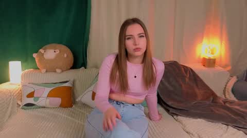 myrahenley online show from April 2026 12:32:02 PM