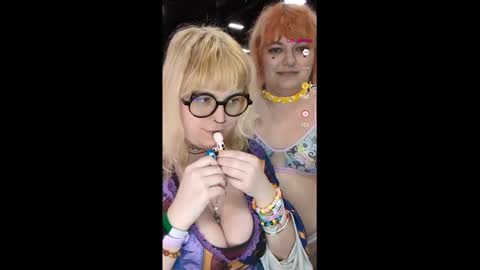 Snapshot of myrtlemystic chatting on October 2025 10:06:02 PM Myrtle Faust online show from October 2025 10:06:02 PM