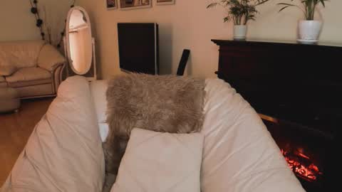 Snapshot of mysophiee chatting on September 2025 09:18:01 PM mysophiee online show from September 2025 09:18:01 PM