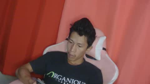 mysterious_man15 online show from March 2025 09:58:02 AM