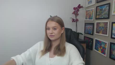 Erica online show from March 2026 12:01:01 PM