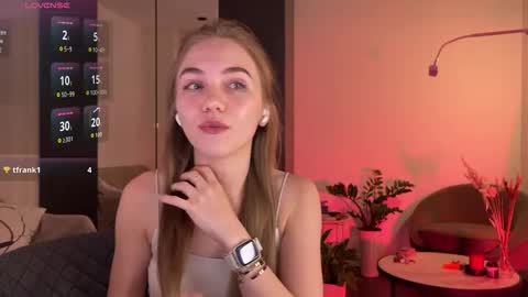 Snapshot of mysteryy_ chatting on September 2025 08:20:02 PM Michelle Endlessly love and support you here every night online show from September 2025 08:20:02 PM