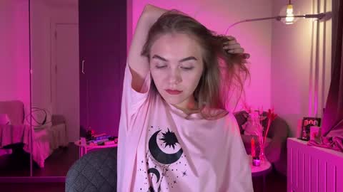 Snapshot of mysteryy_ chatting on September 2025 08:09:01 PM Michelle Endlessly love and support you here every night online show from September 2025 08:09:01 PM