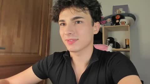 Evan Brown online show from October 2025 10:32:02 PM