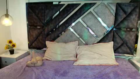 Mystic  online show from November 2025 07:04:02 PM