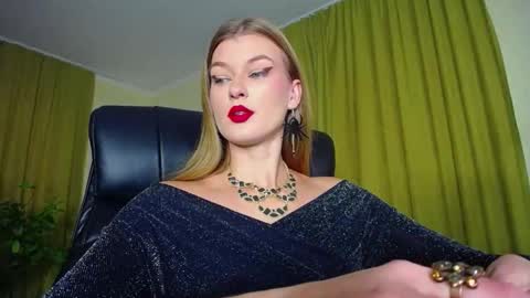 mysticvenus_ online show from October 2025 10:49:01 AM