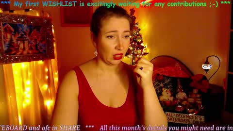 MystyDew online show from December 2024 03:17:01 PM