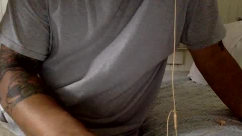 str8 dom alphaAsian Daddy type. sorry not bi or  curious but i dont judgediscrimenate. online show from February 2025 08:55:01 PM