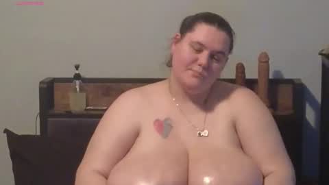 Mzjuicybootay online show from December 2025 04:33:01 PM