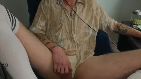 n0lly93 online show from May 2026 07:33:01 PM