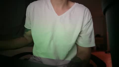 Snapshot of n1_ca chatting on November 2025 10:24:01 AM n1_ca online show from November 2025 10:24:01 AM