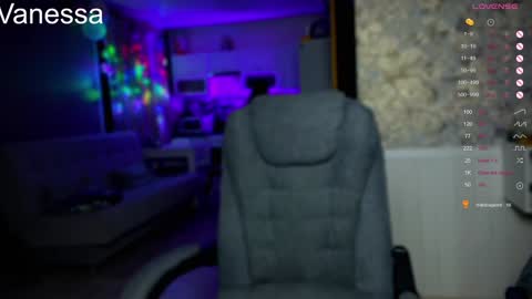 Vanessa and Julia  online show from January 2025 04:13:01 PM