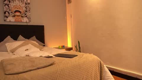 AMY online show from February 2026 09:21:01 PM