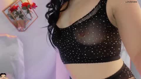 Snapshot of naamah_b chatting on September 2025 02:28:01 PM naamah_b online show from September 2025 02:28:01 PM