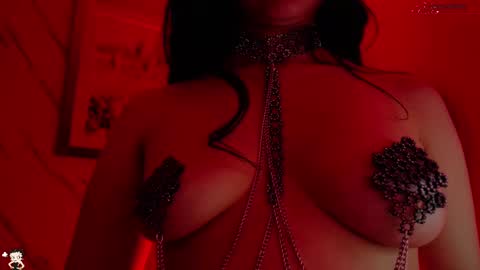 naamah_b online show from October 2025 01:25:02 AM