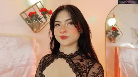 naamah_b online show from March 2026 02:22:02 PM