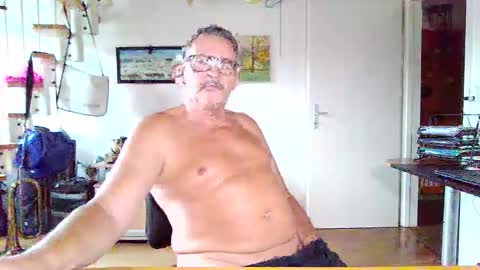 Mach mich heiss mit Token bis zum Orgasmus  online show from September 2025 03:26:01 PM
