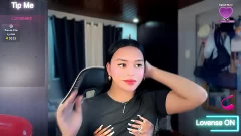 Nadia online show from April 2026 06:49:01 PM