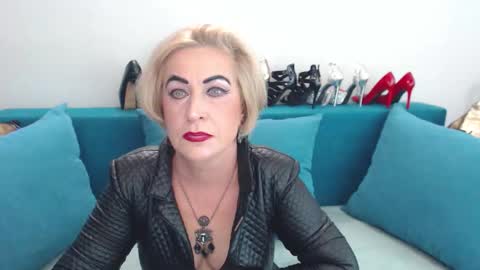 Snapshot of nadiafemdom chatting on September 2025 12:16:01 PM NadiaFemDom online show from September 2025 12:16:01 PM