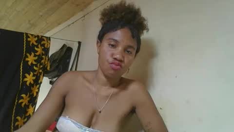 nadiasando online show from December 2025 06:21:02 AM