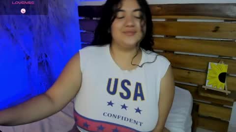 Snapshot of nadine_russo chatting on May 2026 10:37:01 PM Nadine online show from May 2026 10:37:01 PM