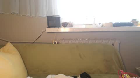 nadinnnea online show from November 2025 11:53:02 AM