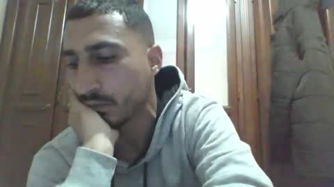 V online show from February 2025 05:05:02 PM