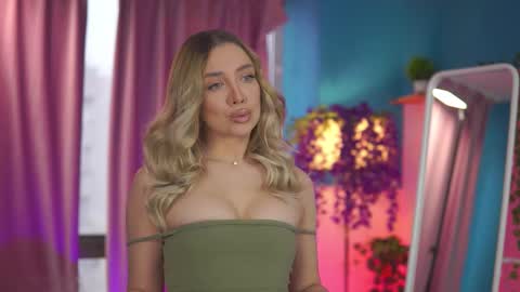 Snapshot of nadyablue chatting on March 2026 05:08:02 AM Nadia online show from March 2026 05:08:02 AM