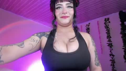 Snapshot of naeniademont chatting on August 2026 05:04:02 PM naeniademont online show from August 2026 05:04:02 PM