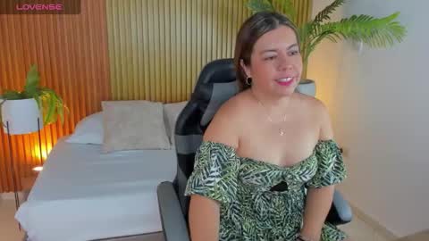 N A H I A online show from January 2026 12:20:02 PM