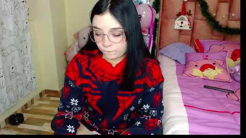 nahia cute     only   online show from December 2024 05:37:01 PM