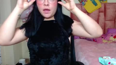 nahia cute     only   online show from February 2025 05:49:02 PM