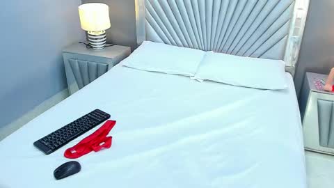 Nahiara Gray online show from September 2025 08:54:02 PM