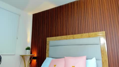 Snapshot of nahiaras_herz chatting on October 2025 12:15:02 PM N A H I online show from October 2025 12:15:02 PM