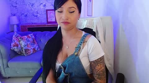 Nahome online show from December 2024 03:59:02 PM