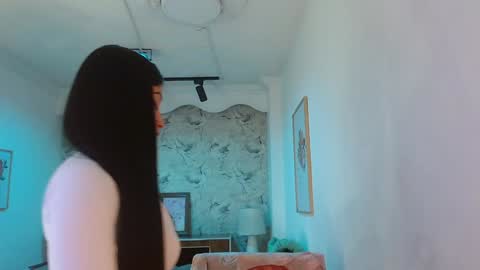 Nahome online show from January 2025 06:36:02 PM