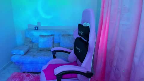 Nahome online show from February 2025 06:49:02 PM