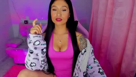 Nahome online show from February 2025 03:51:01 AM