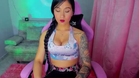 Nahome online show from February 2025 02:12:02 AM