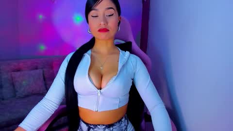 Nahome online show from September 2025 02:11:02 AM
