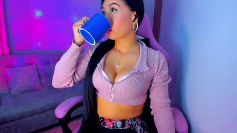 Nahome online show from September 2025 02:00:02 AM