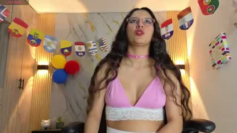 Snapshot of nahomi_blaze56eup chatting on July 2026 03:19:02 AM valeria online show from July 2026 03:19:02 AM