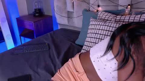  VICTORIA  online show from November 2025 07:21:01 PM