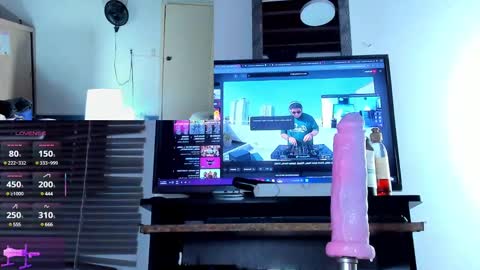 Snapshot of nahomidi_bello chatting on March 2025 06:07:01 PM online show from March 2025 06:07:01 PM