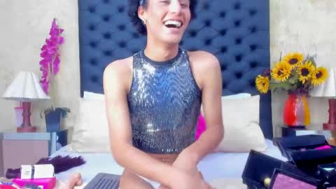 Snapshot of nahomiwhitel_ chatting on September 2025 06:53:02 PM Nahomi online show from September 2025 06:53:02 PM