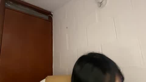 nahomy online show from December 2025 12:32:02 PM