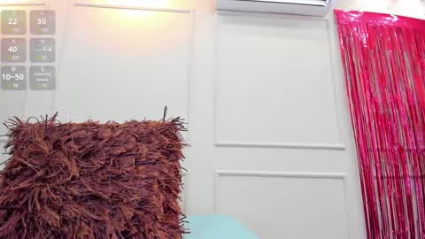 Snapshot of nahomygrey_ chatting on January 2025 10:27:01 PM Nahomy online show from January 2025 10:27:01 PM