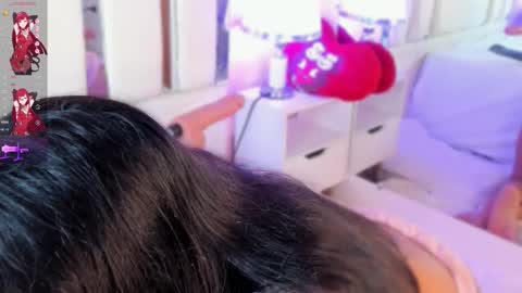 Snapshot of nahomyroberts chatting on October 2025 12:17:01 PM Nahomy Roberts online show from October 2025 12:17:01 PM