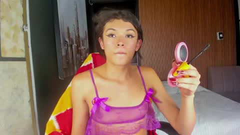 nahomyrusell online show from April 2026 08:56:01 PM