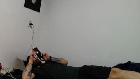 nahuel704203 online show from November 2025 11:32:02 PM